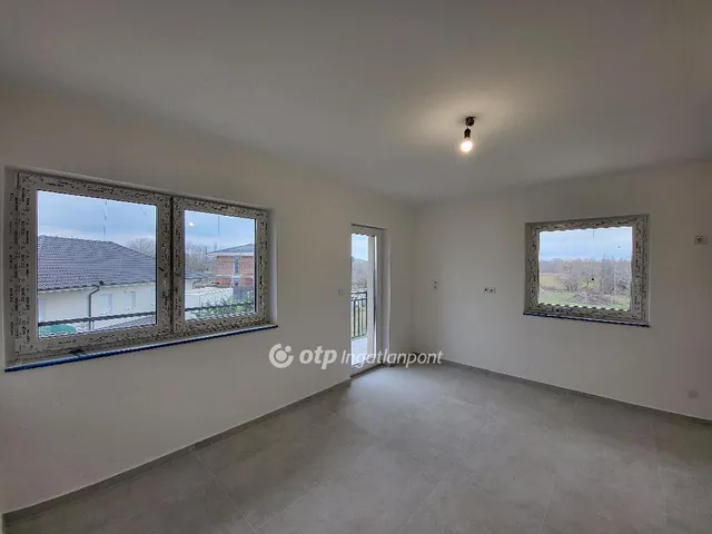 Eladó lakás Szántód 64 nm