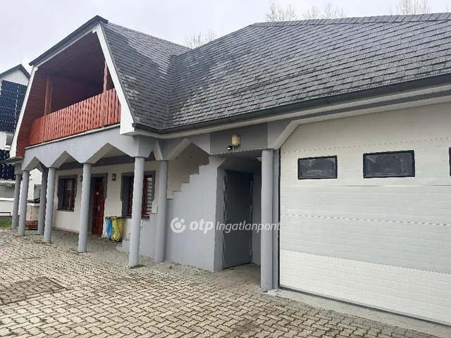 Eladó ház Siófok 420 nm