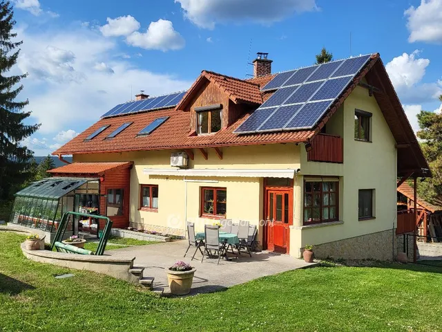 Eladó ház Budakeszi 284 nm