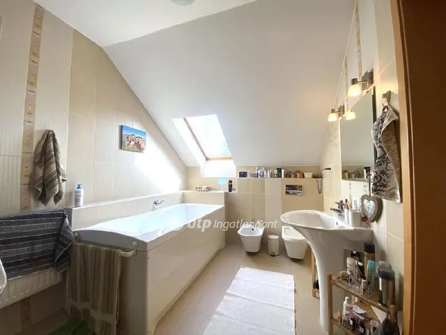 Eladó ház Budapest XXII. kerület 360 nm
