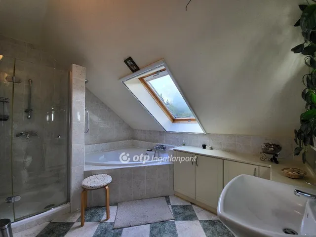 Eladó ház Budakeszi 284 nm