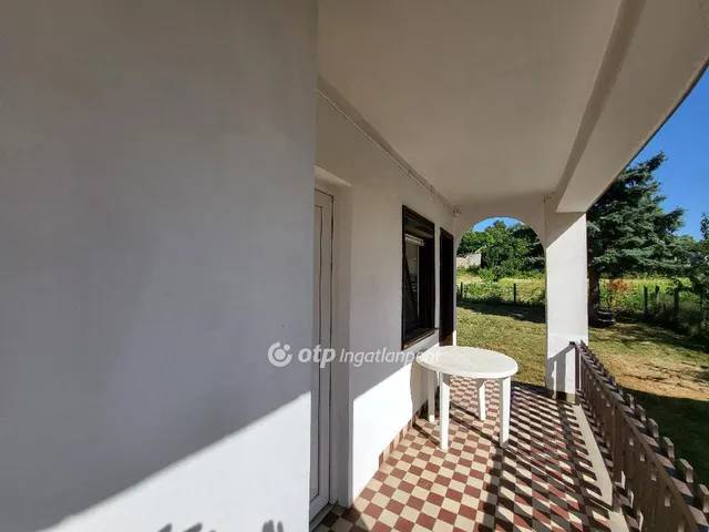 Eladó ház Tamási 62 nm
