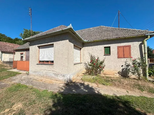 Eladó ház Kánya 86 nm