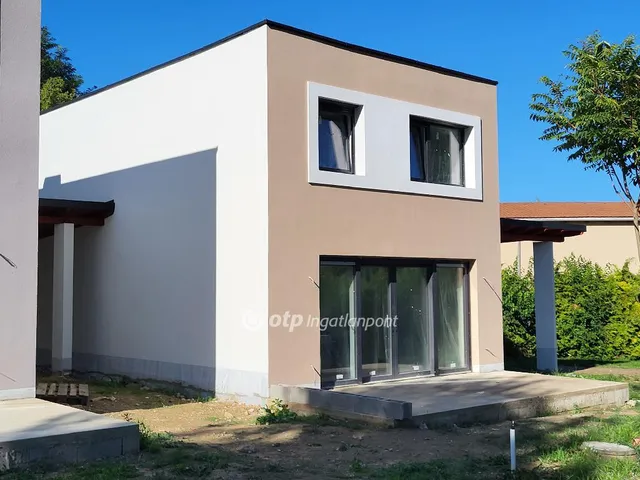 Eladó ház Balatonföldvár 120 nm