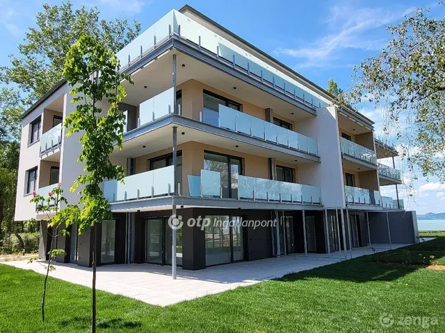 Eladó lakás Balatonszemes 54 nm