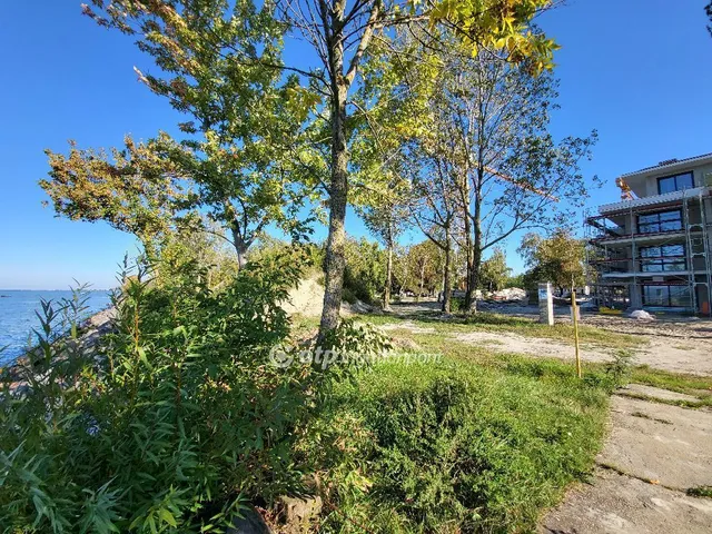 Eladó lakás Balatonszemes 105 nm