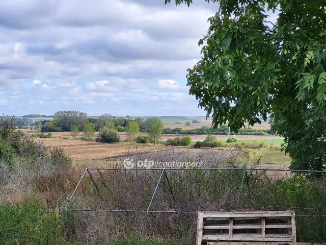 Eladó ház Ádánd 144 nm