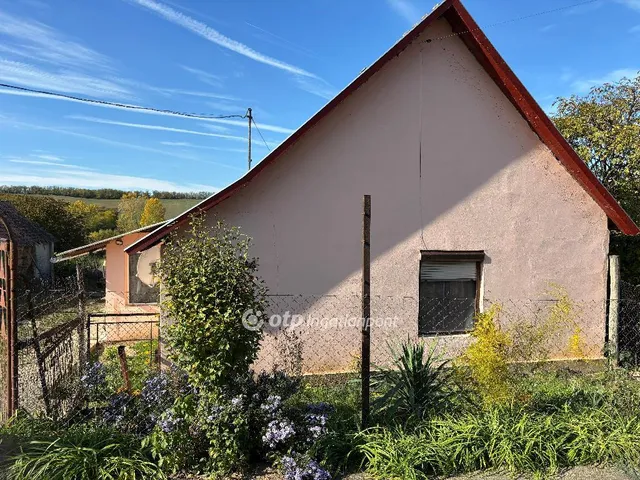 Eladó ház Somogymeggyes 86 nm