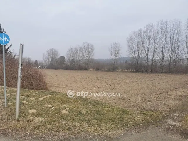 Eladó telek Som 3000 nm