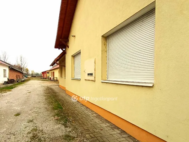 Eladó kereskedelmi és ipari ingatlan Marcali 535 nm