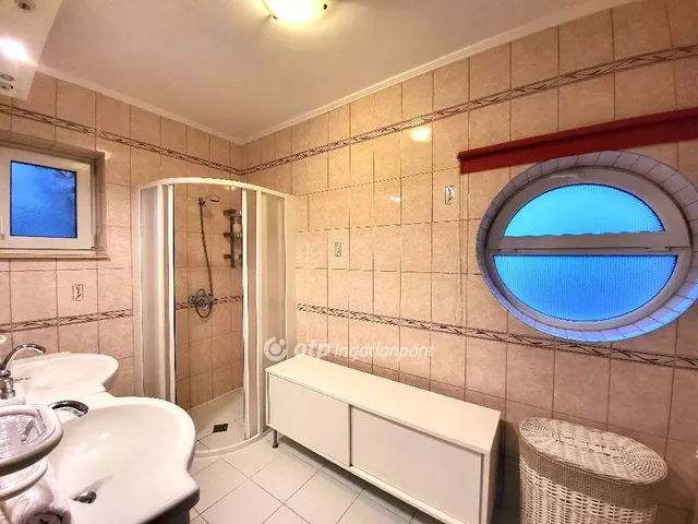 Eladó ház Balatonkenese 455 nm