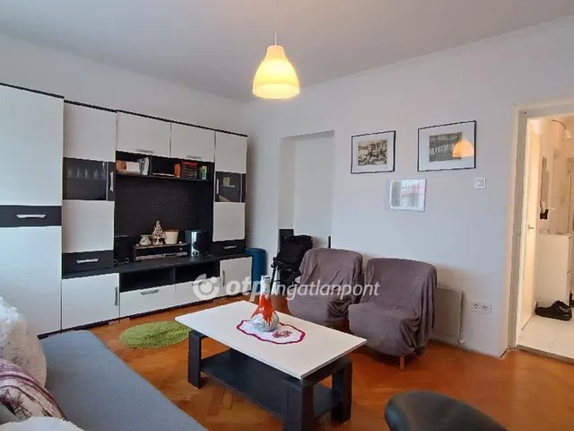 Eladó lakás Tab 68 nm