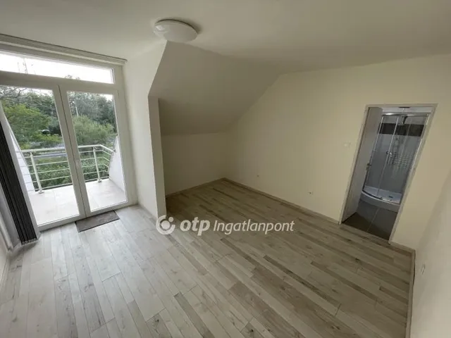 Eladó ház Balatonboglár 400 nm