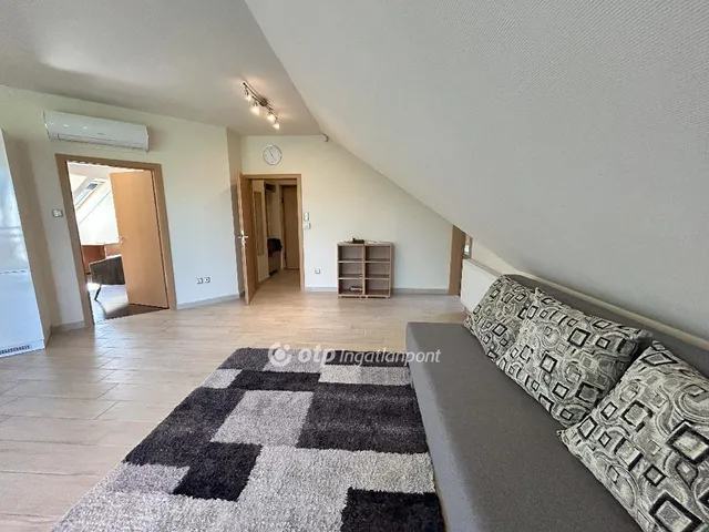 Eladó lakás Balatonőszöd 61 nm