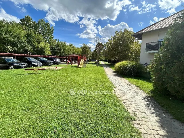 Eladó lakás Balatonőszöd 61 nm