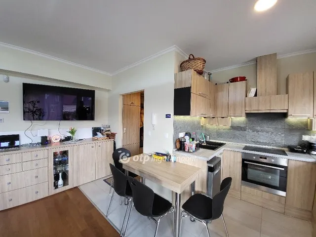 Eladó lakás Siófok 84 nm