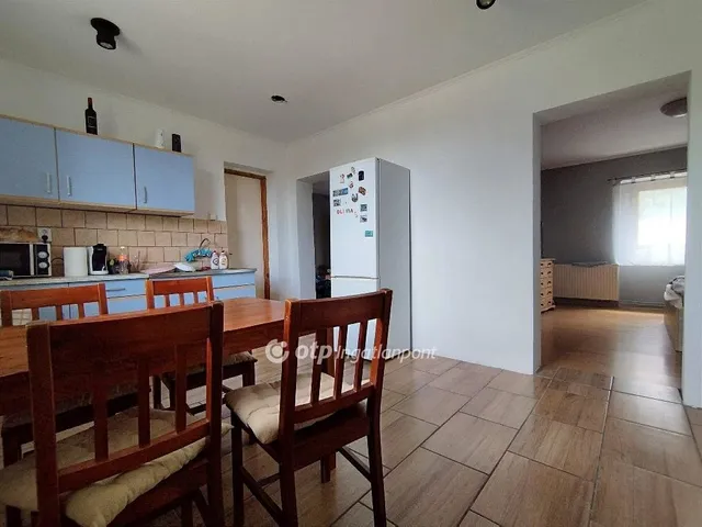 Eladó ház Tamási 61 nm