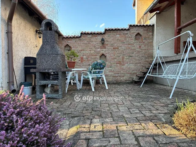 Eladó ház Tab 163 nm