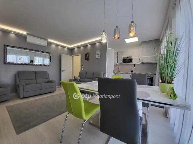 Eladó lakás Siófok 76 nm