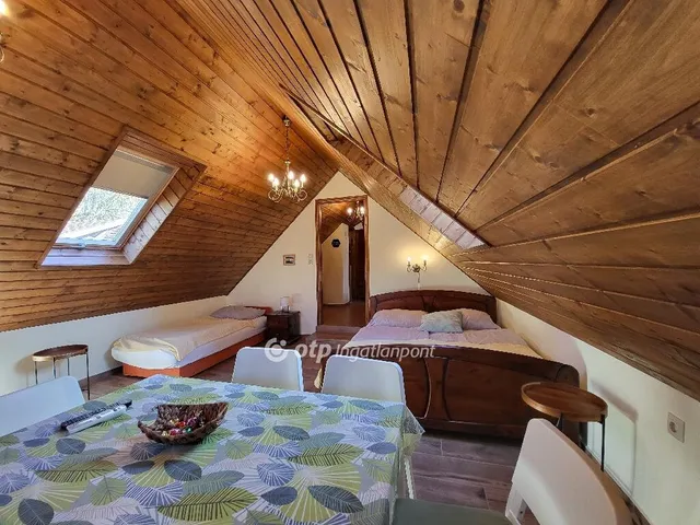 Eladó ház Zamárdi 193 nm