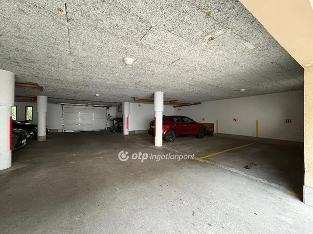 Eladó garázs Siófok 14 nm