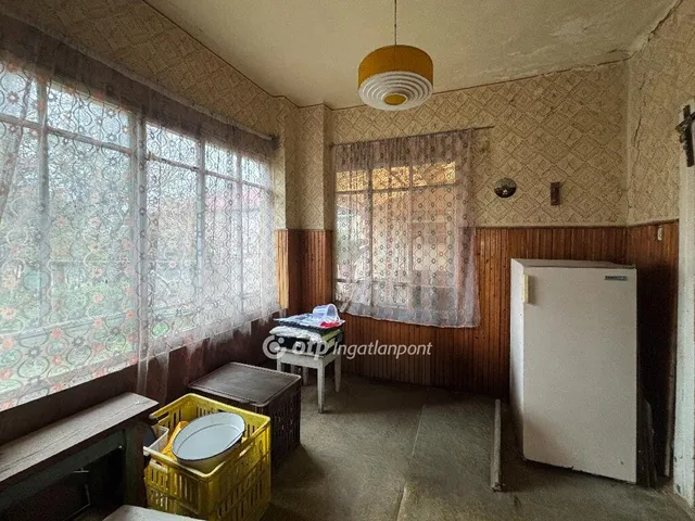 Eladó ház Tab 86 nm