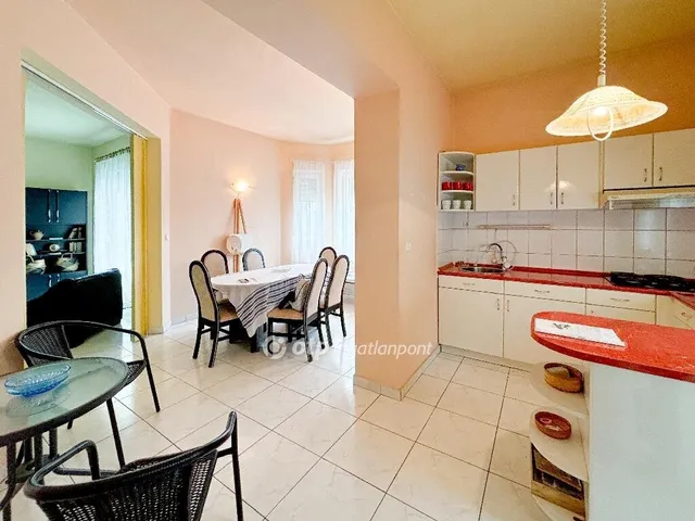 Eladó ház Balatonszemes 212 nm