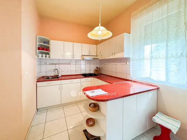 Eladó ház Balatonszemes 212 nm