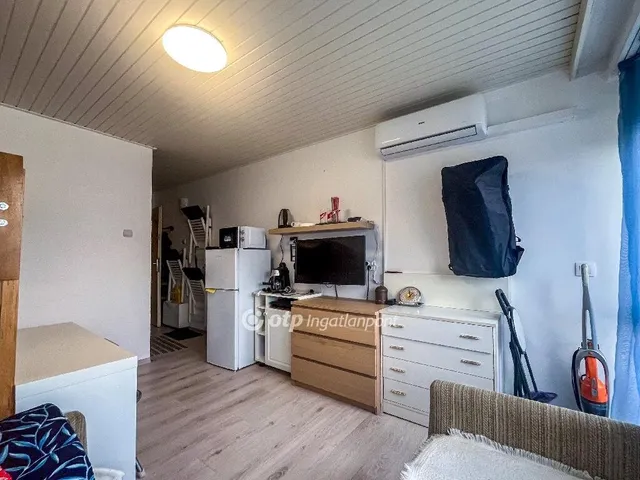 Eladó lakás Siófok 18 nm