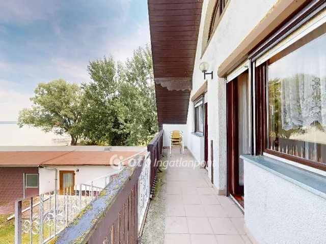 Eladó ház Balatonboglár 250 nm