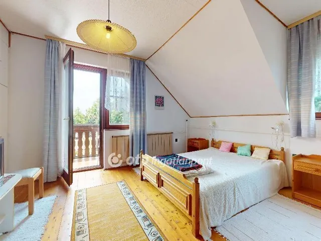 Eladó ház Balatonboglár 250 nm