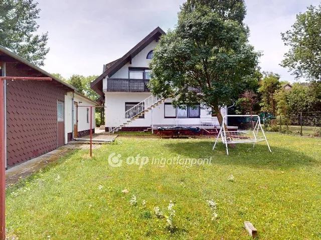 Eladó ház Balatonboglár 250 nm