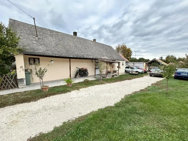 Eladó ház Iregszemcse 68 nm