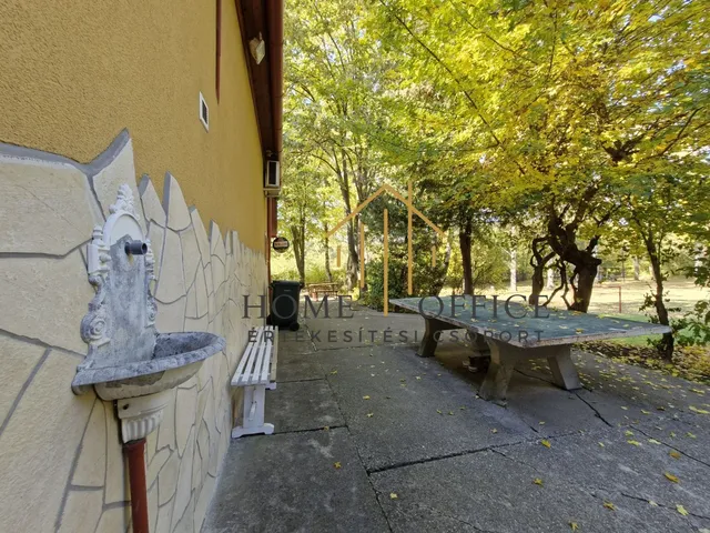 Eladó kereskedelmi és ipari ingatlan Varbó 170 nm