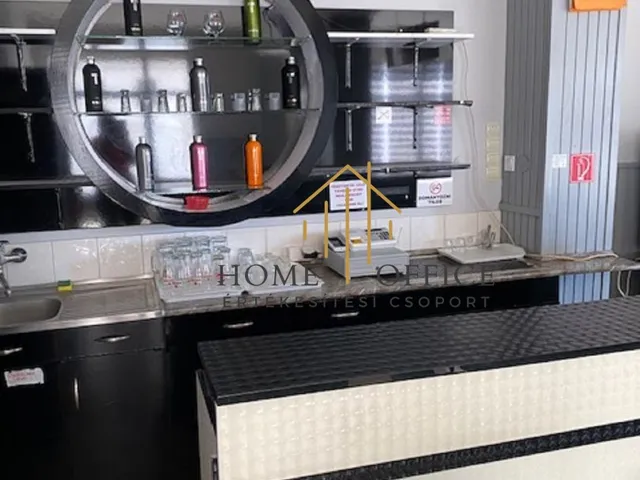 Eladó kereskedelmi és ipari ingatlan Görbeháza 117 nm