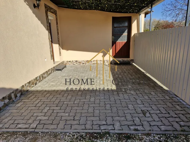 Eladó ház Tápiószele 175 nm