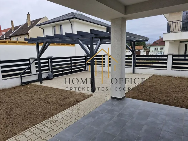 Eladó ház Téglás 94 nm