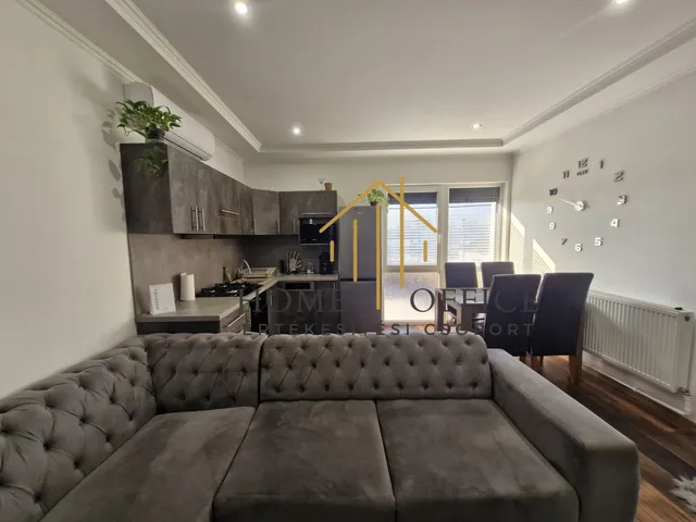 Eladó ház Anarcs 180 nm