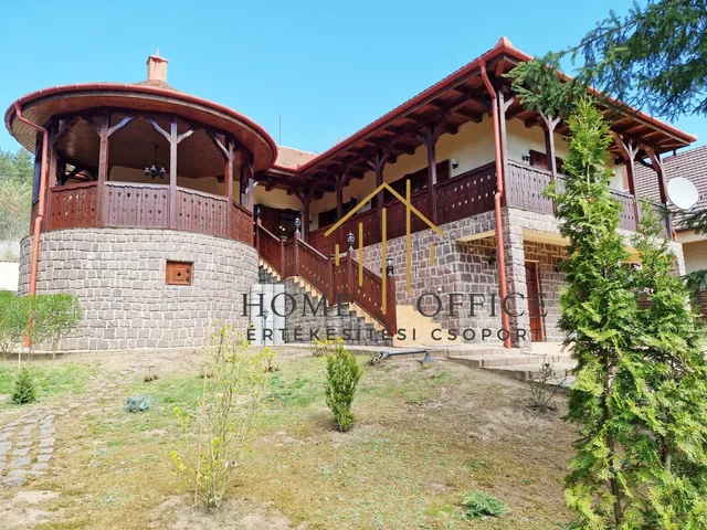 Eladó ház Parád 200 nm