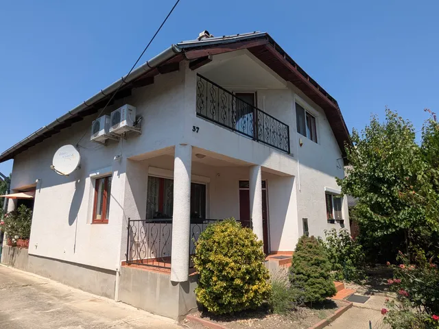 Eladó ház Tárnok 255 nm