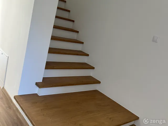 Eladó ház Cegléd, Kishíd utca 118 nm