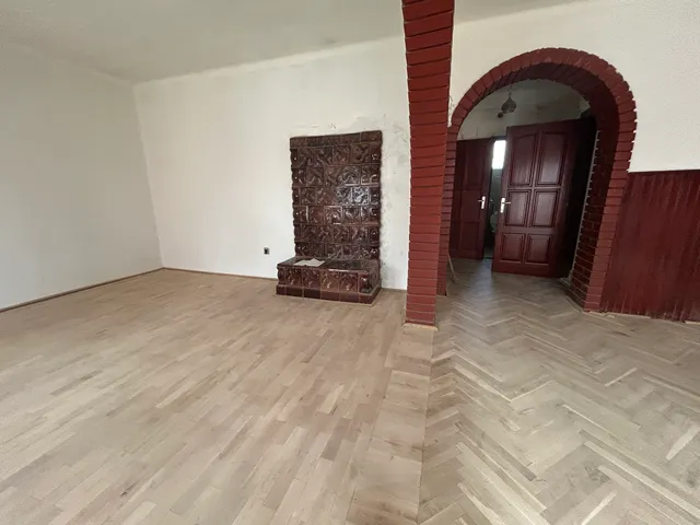 Eladó ház Mesztegnyő 260 nm