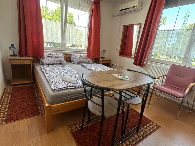 Eladó kereskedelmi és ipari ingatlan Fonyód 256 nm