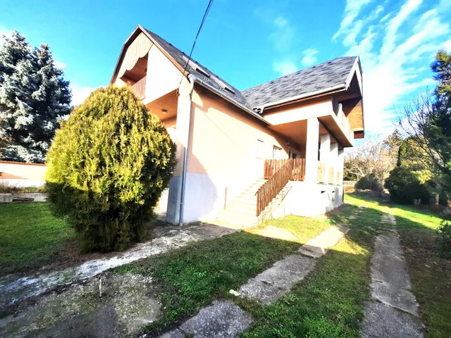 Eladó ház Jenő 138 nm