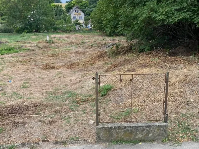 Eladó telek Iregszemcse 1256 nm