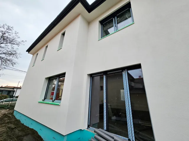 Eladó ház Budapest XVIII. kerület, Újpéteritelep 136 nm