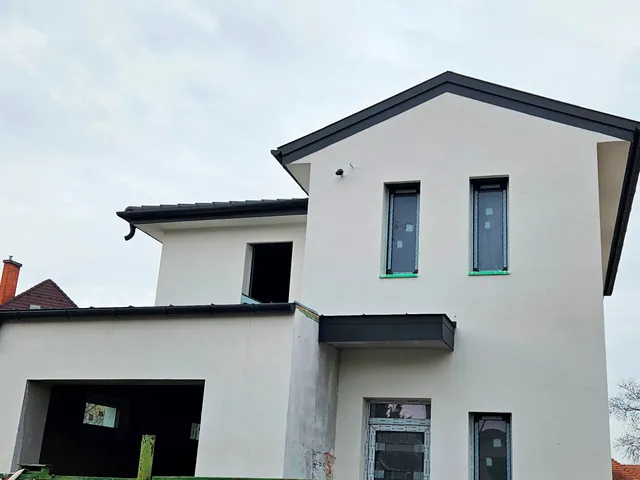 Eladó ház Budapest XVIII. kerület, Újpéteritelep 136 nm