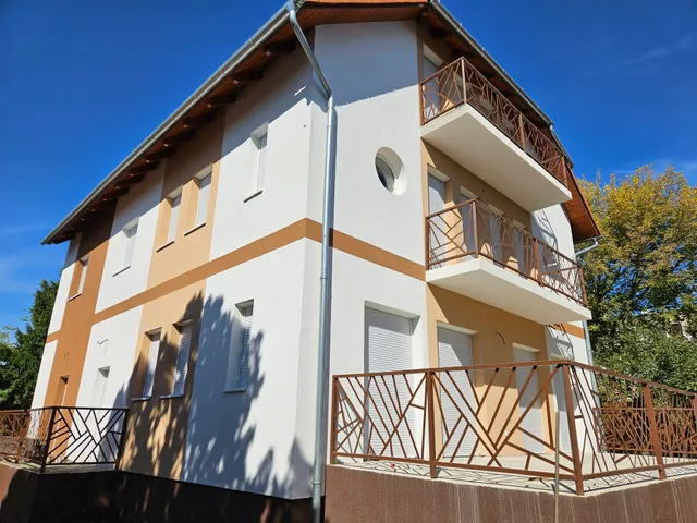 Eladó lakás Budapest XVIII. kerület, Bókaytelep 180 nm