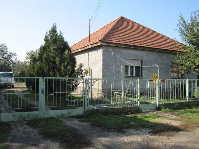 Eladó ház Pusztaszabolcs 100 nm