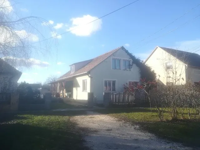 Eladó ház Abda 120 nm